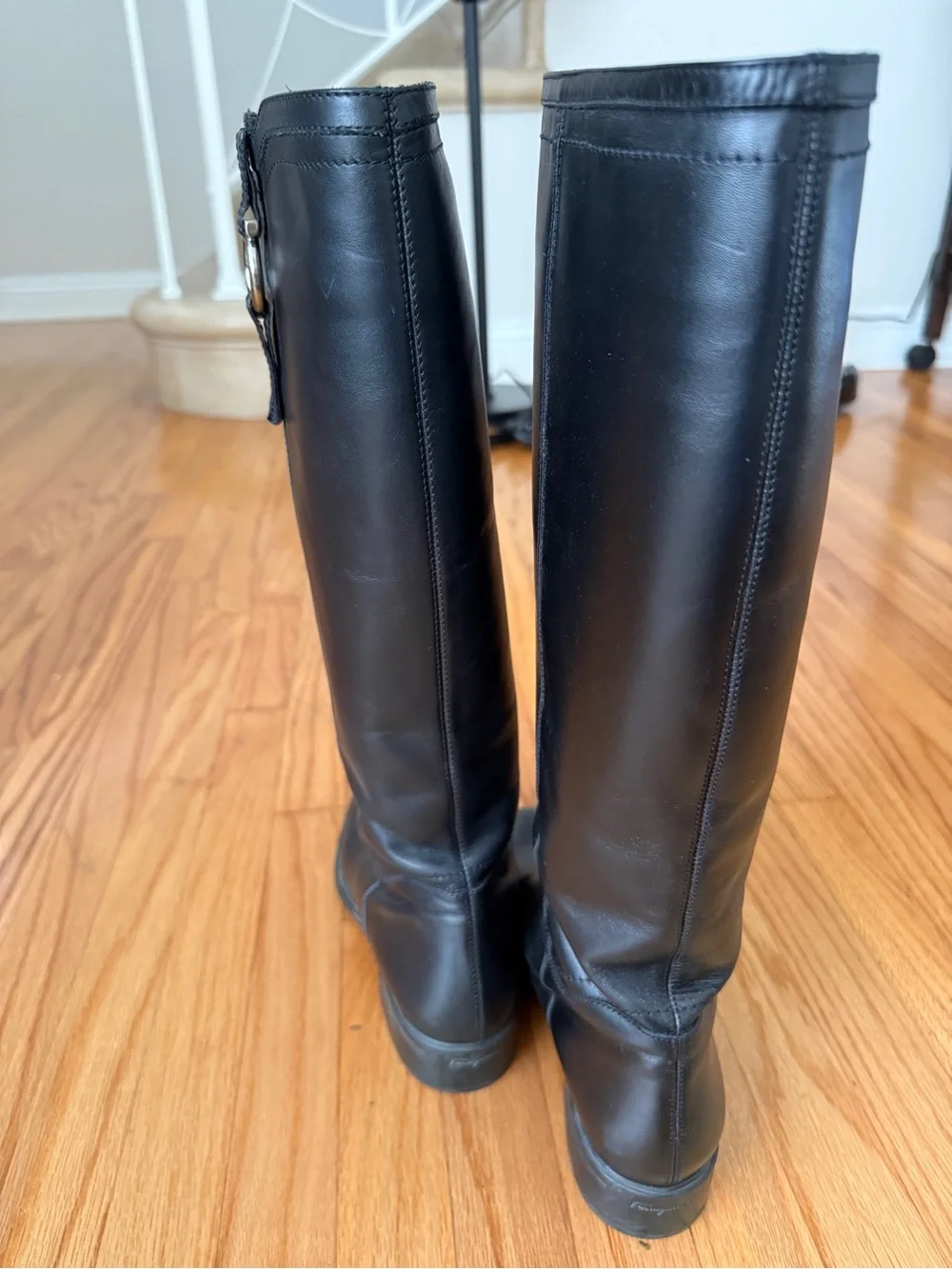 Salvatore Ferragamo - Classic Knee-High Riding Boots - Black